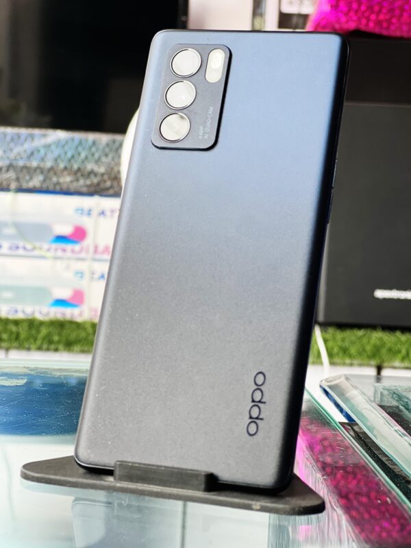 OPPO Reno6 Pro 5G