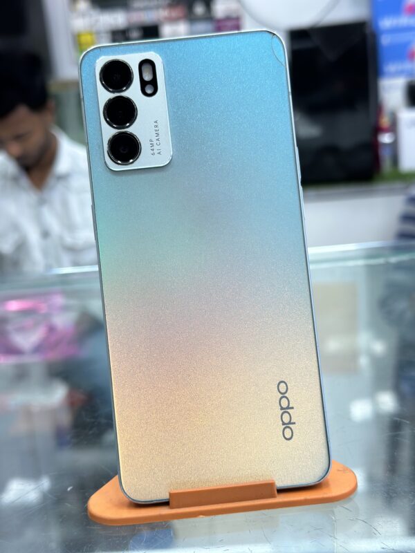 OPPO Reno 6