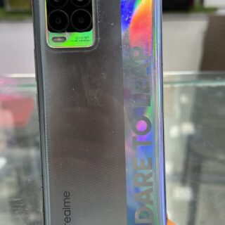 realme 8 (4/128)